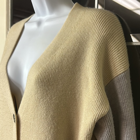 French Connection cardigan - Picture 2 of 9